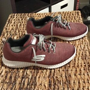 Skechers lite-weight men's shoes